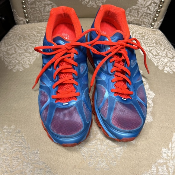 Nike Air Max - Picture 2 of 9